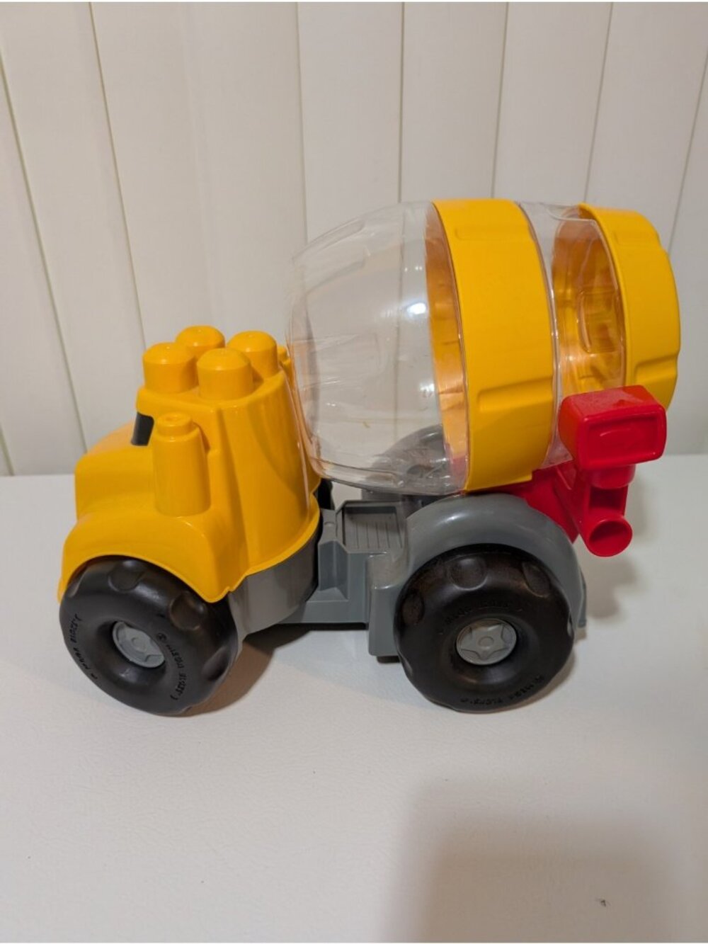 Mega Bloks First Builders CAT CATERPILLAR Cement Mixer Construction Toy